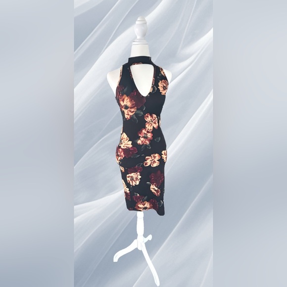 XS Floral Dress - Picture 1 of 2